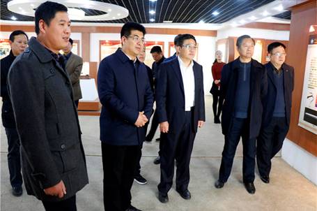 http://www.zlxy.cn/__local/B/AC/E3/0461ED6BD0D3D666F72F911D9BF_71EF36C6_2C072.jpg